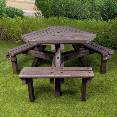 Table pique-nique Waddington™ 6 places avec accès PMR