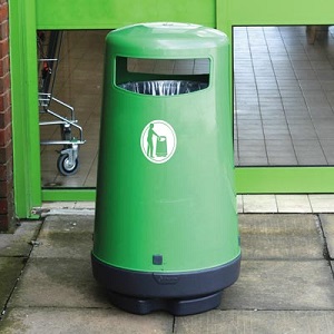 A green Topsy 2000 litter bin with keyless entry
